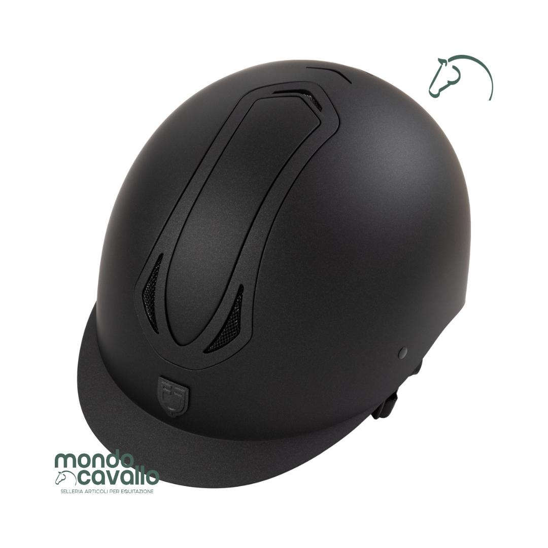 Casco marca Equestro modello Azael