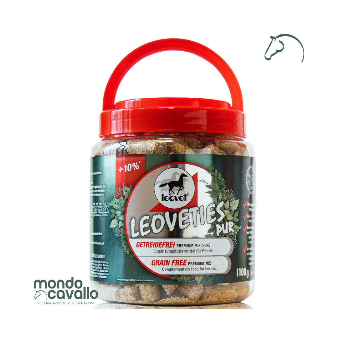 Biscotti per cavalli con erba medica, olio di lino e mela