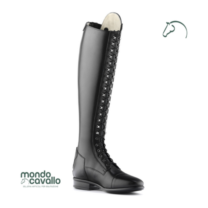 Stivale Tattini modello Akita con lacci e pelle liscia di alta qualità